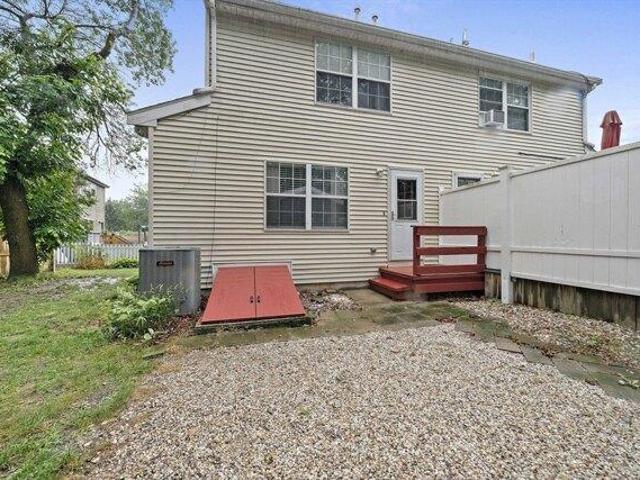 Condo for sale in Bristol, Massachusetts