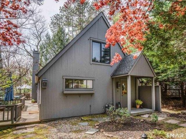 Condo for sale in Avon, Connecticut