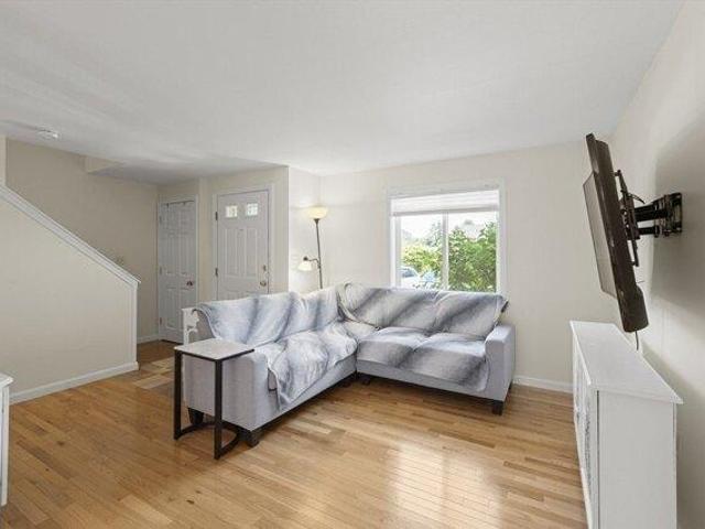 Condo for sale in Ayer, Massachusetts