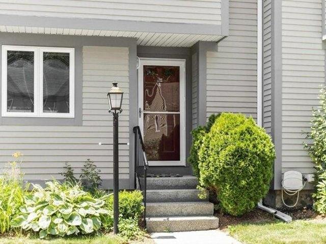 Condo for sale in Ayer, Massachusetts