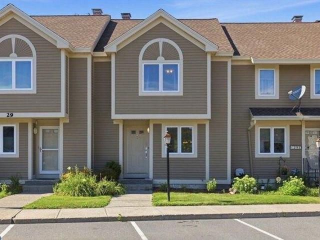 Condo for sale in Ayer, Massachusetts