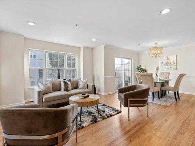 Condo for sale in Hudson, New Jersey