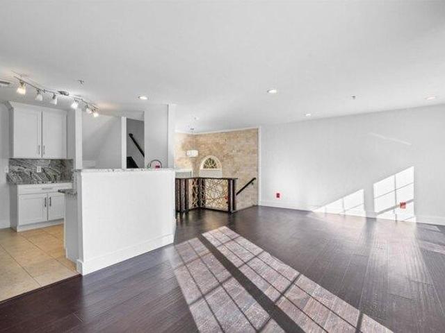 Condo for sale in Hudson, New Jersey