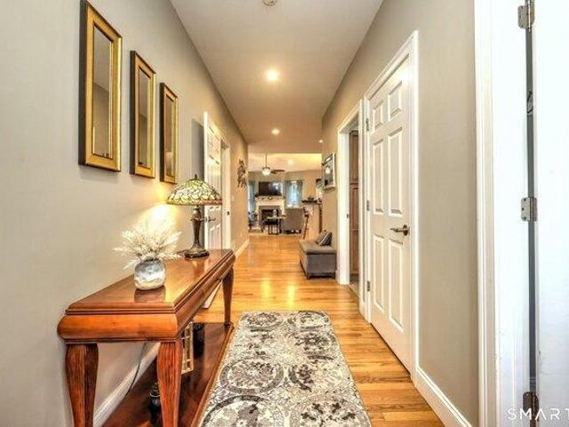 Condo for sale in Beacon Falls, Connecticut