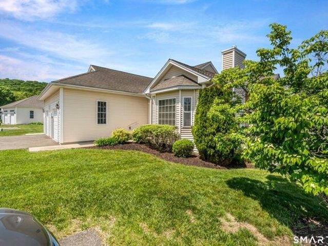 Condo for sale in Beacon Falls, Connecticut