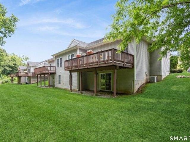 Condo for sale in Beacon Falls, Connecticut
