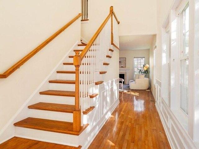 Condo for sale in Bedford, Massachusetts