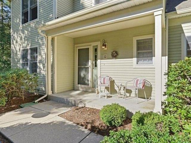 Condo for sale in Bedford, Massachusetts