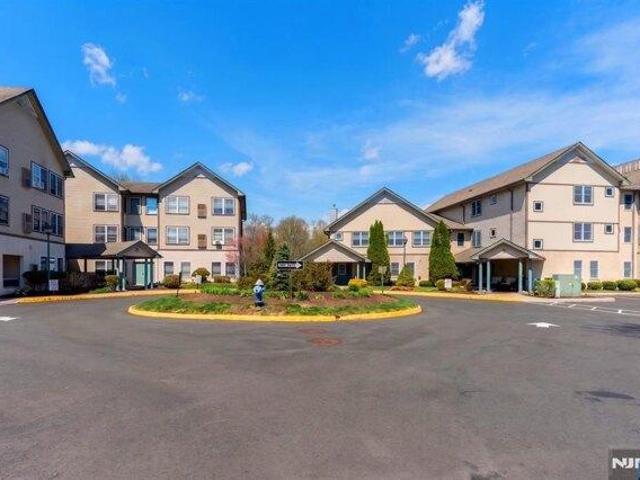 Condo for sale in Berkeley Heights, New Jersey