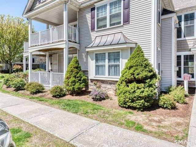 Condo for sale in Berlin, Connecticut
