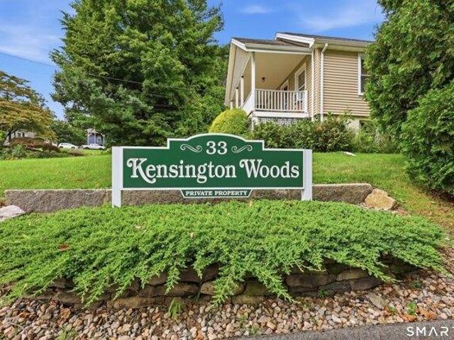 Condo for sale in Kensington, Berlin