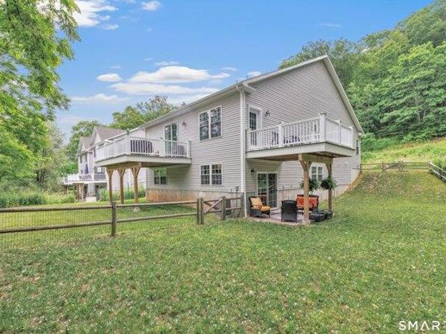 Condo for sale in Bethel, Connecticut