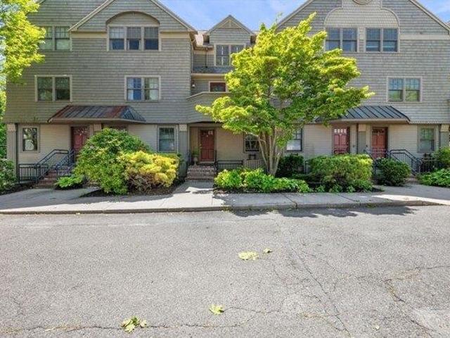 Condo for sale in Beverly, Massachusetts