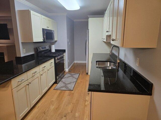 Condo for sale in Beverly, Massachusetts