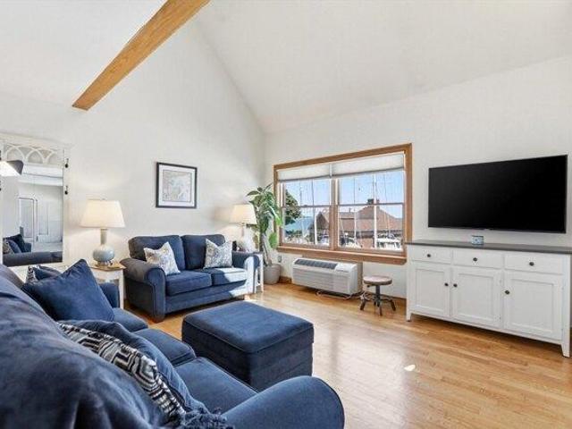 Condo for sale in Beverly, Massachusetts