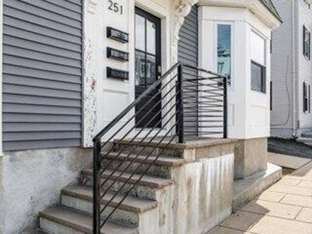 Condo for sale in Beverly, Massachusetts