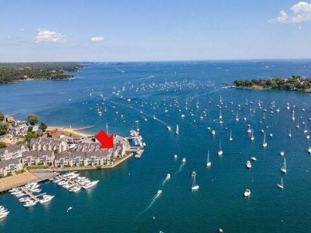Condo for sale in Beverly, Massachusetts