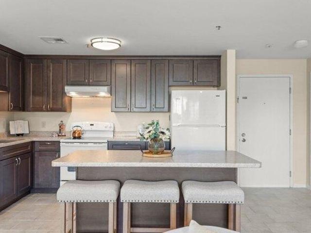 Condo for sale in North Beverly, Beverly