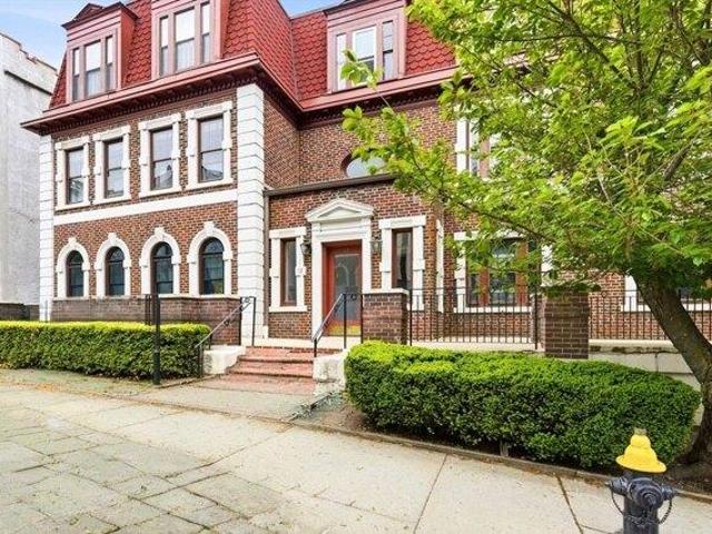 Condo for sale in Boston, Massachusetts