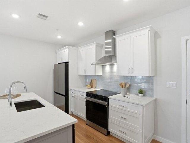 Condo for sale in Boston, Massachusetts