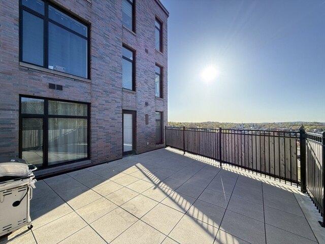 Condo for sale in Boston, Massachusetts