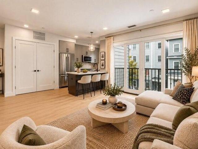Condo for sale in Jeffries Point, Boston