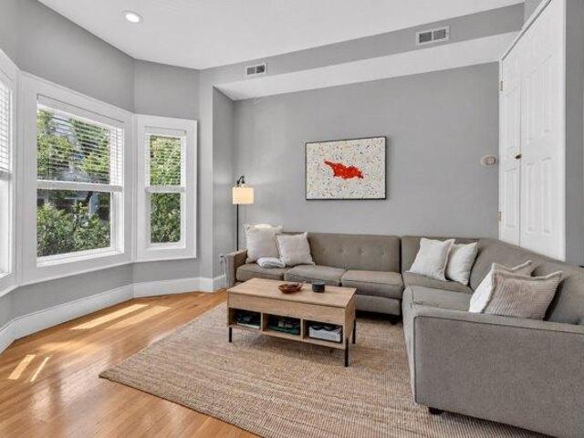 Condo for sale in Seaport, Boston