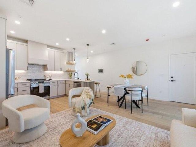 Condo for sale in Seaport, Boston