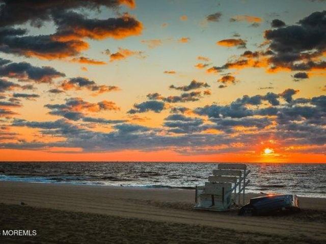 Condo for sale in Monmouth, New Jersey