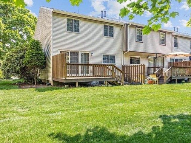 Condo for sale in Braintree, Massachusetts
