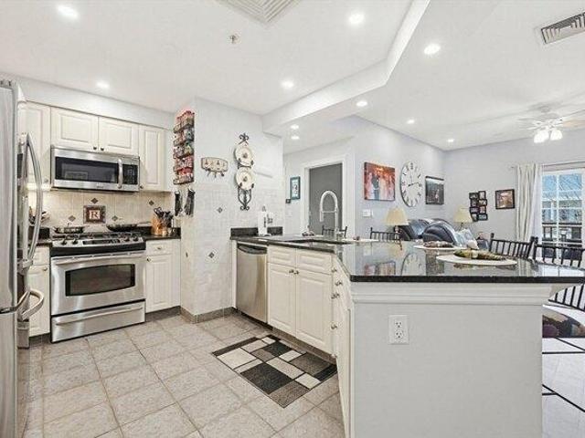 Condo for sale in Braintree, Massachusetts