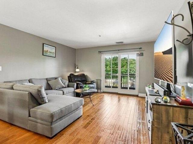 Condo for sale in Braintree, Massachusetts