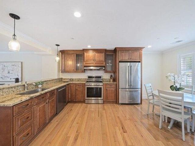 Condo for sale in Braintree, Massachusetts