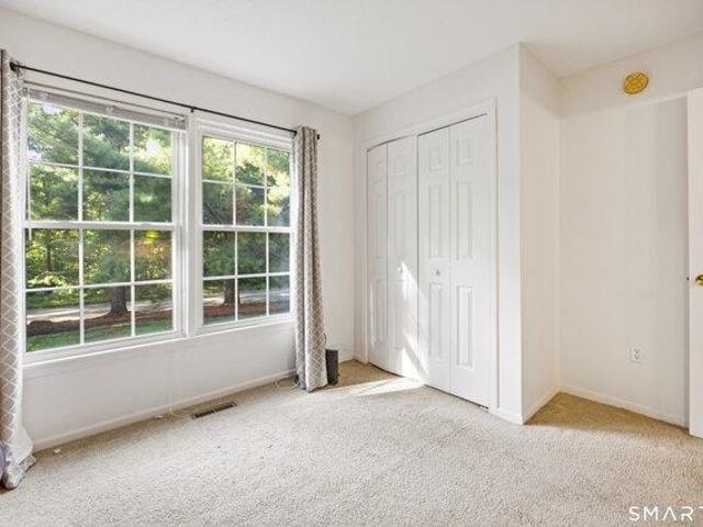 Condo for sale in Branford, South Central Connecticut Planning Region