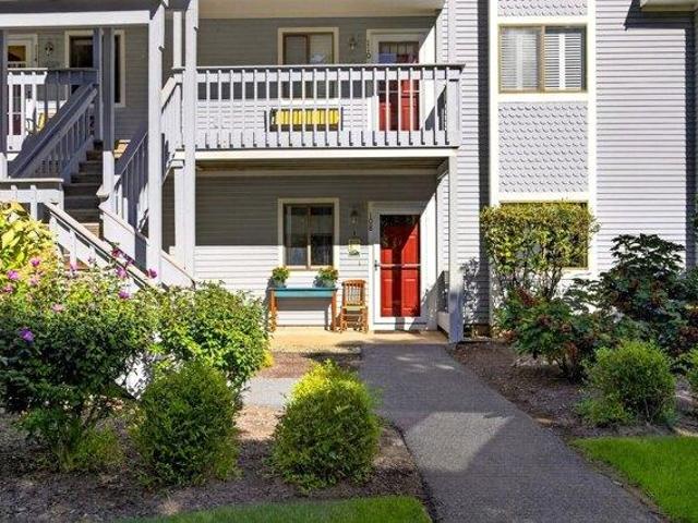 Condo for sale in Howland Village, Brewster