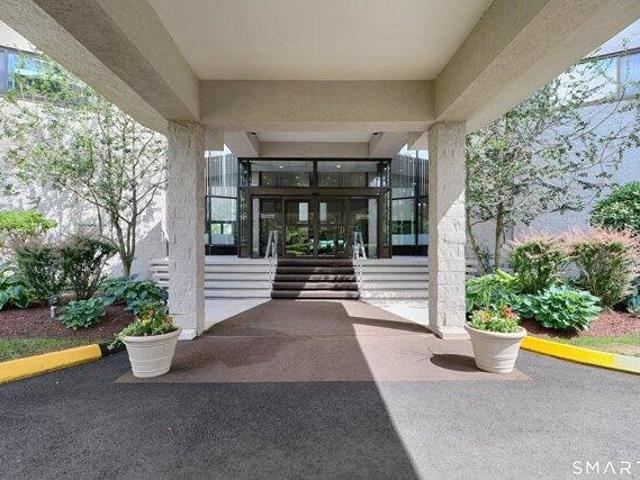 Condo for sale in Bridgeport, Connecticut