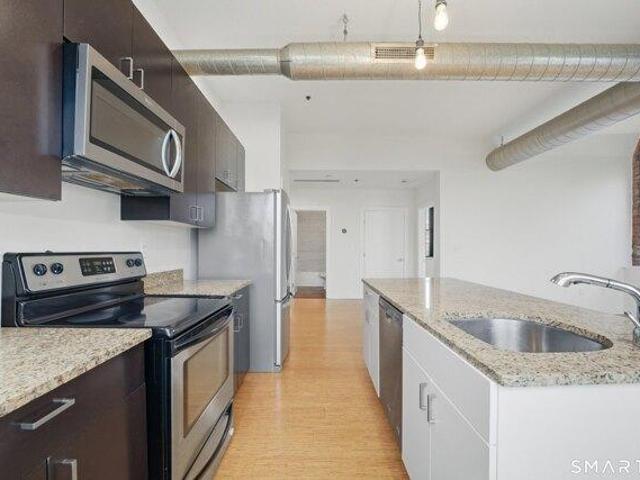 Condo for sale in Bridgeport, Connecticut