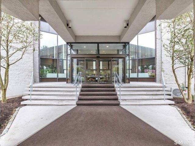 Condo for sale in Bridgeport, Connecticut