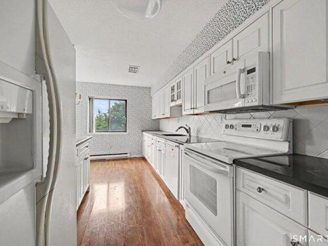 Condo for sale in Bridgeport, Connecticut
