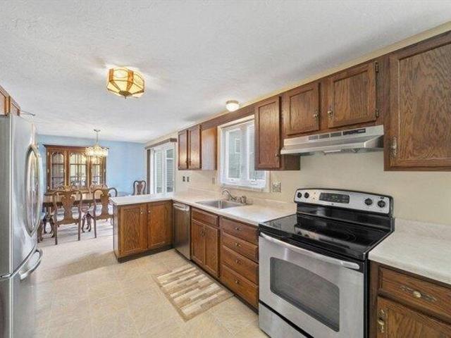 Condo for sale in Bridgewater, Massachusetts