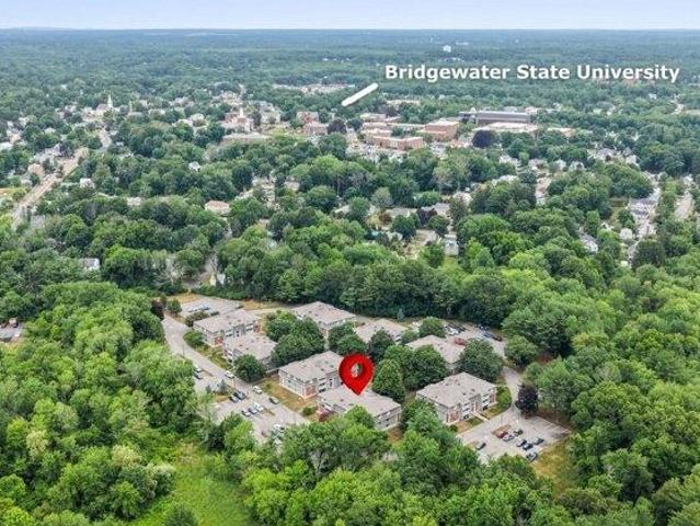 Condo for sale in Bridgewater, Massachusetts