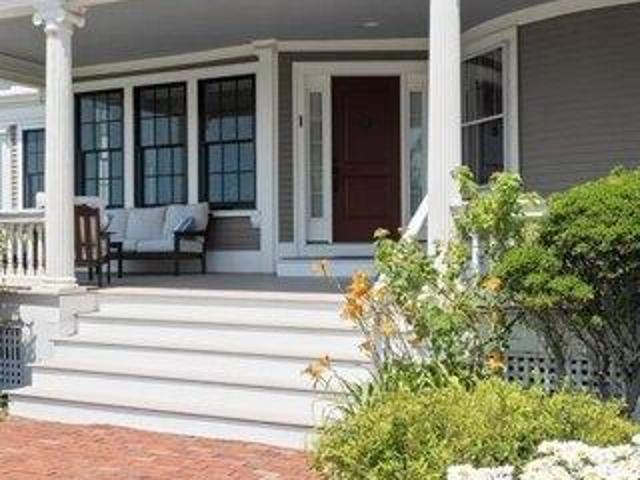 Condo for sale in Bristol, Rhode Island