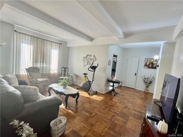Condo for sale in The Bronx, Arverne