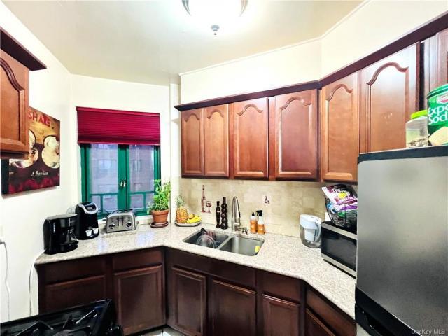 Condo for sale in The Bronx, Arverne