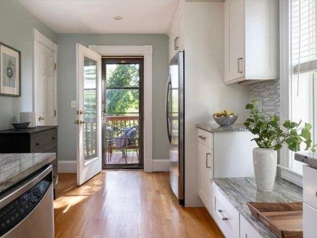 Condo for sale in North Brookline, Brookline