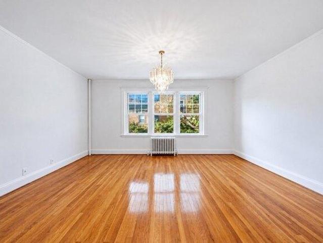 Condo for sale in North Brookline, Brookline