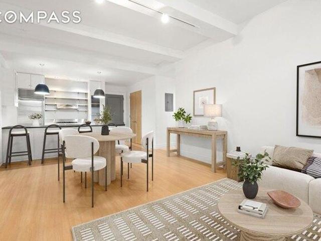 Condo for sale in Arverne, New York