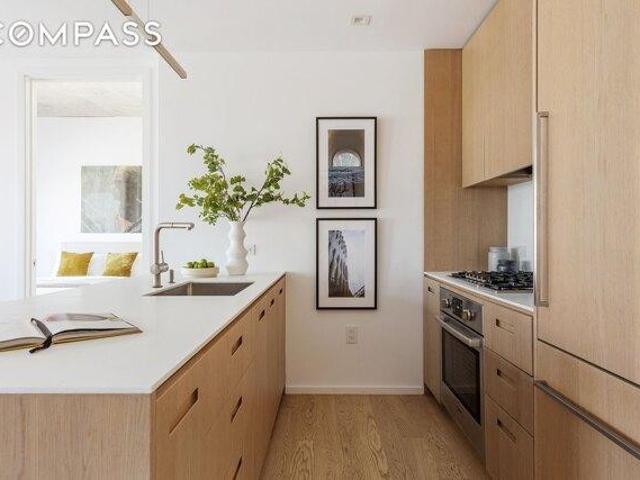 Condo for sale in Arverne, New York