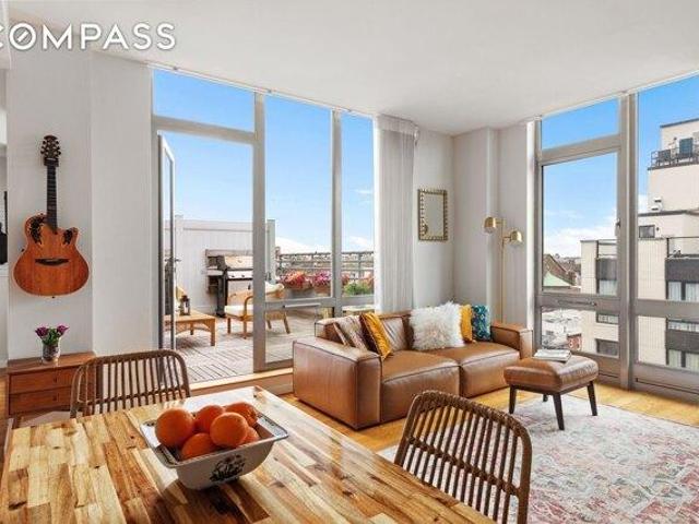 Condo for sale in Arverne, New York