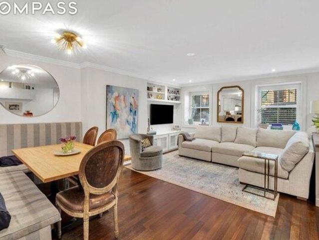 Condo for sale in Arverne, New York